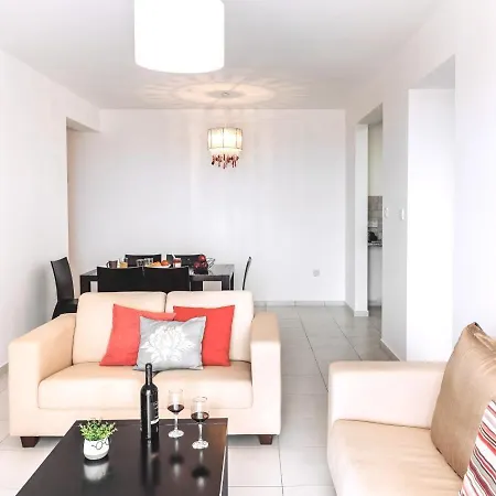 Stunning Sea & Sky View- 3br, Pool ,amazing Balcony