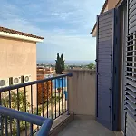 Stunning Sea & Sky View- 3br, Pool ,amazing Balcony דירה טרימיטהוסה