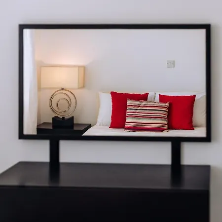 Stunning Sea & Sky View- 3br, Pool ,amazing Balcony *