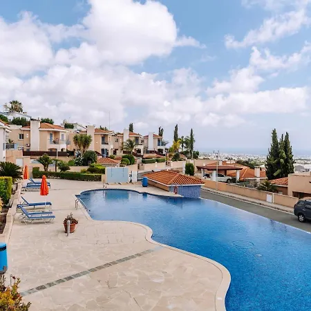 Apartment Stunning Sea & Sky View- 3br, Pool ,amazing Balcony