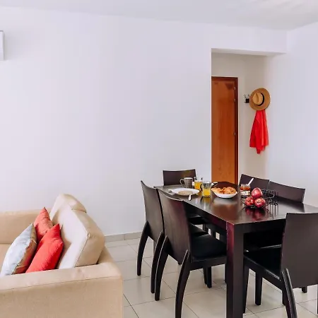 Stunning Sea & Sky View- 3br, Pool ,amazing Balcony *