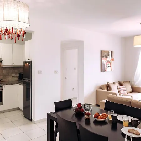 Stunning Sea & Sky View- 3br, Pool ,amazing Balcony *