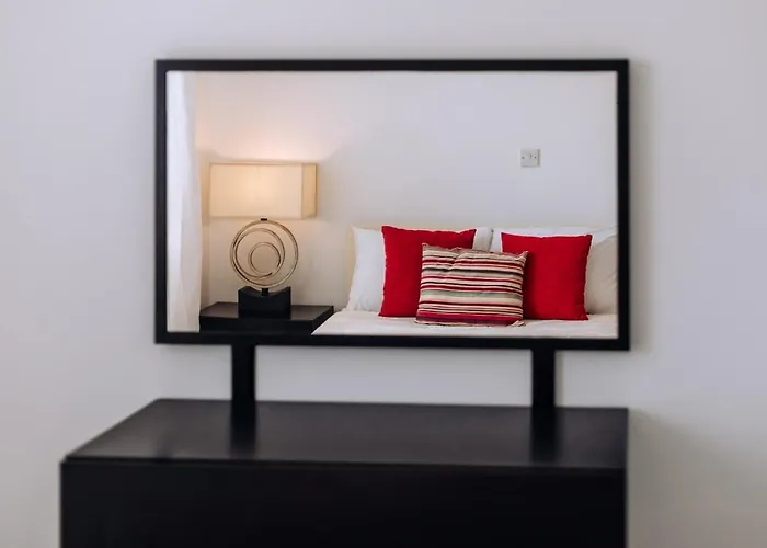 Stunning Sea & Sky View- 3br, Pool ,amazing Balcony *