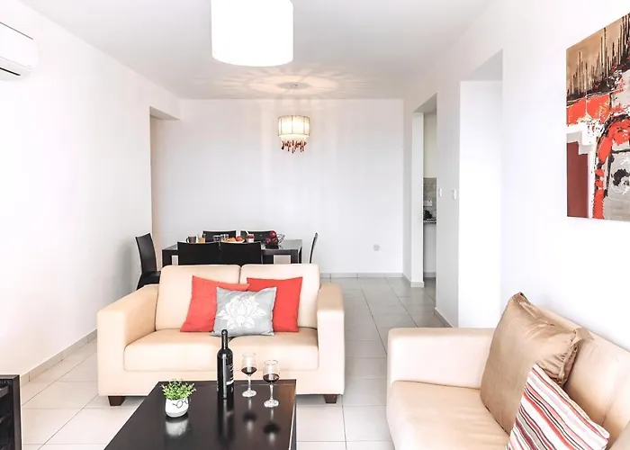 Stunning Sea & Sky View- 3br, Pool ,amazing Balcony