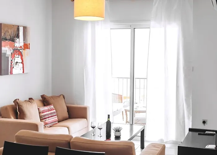 Stunning Sea & Sky View- 3br, Pool ,amazing Balcony * Trimitusa